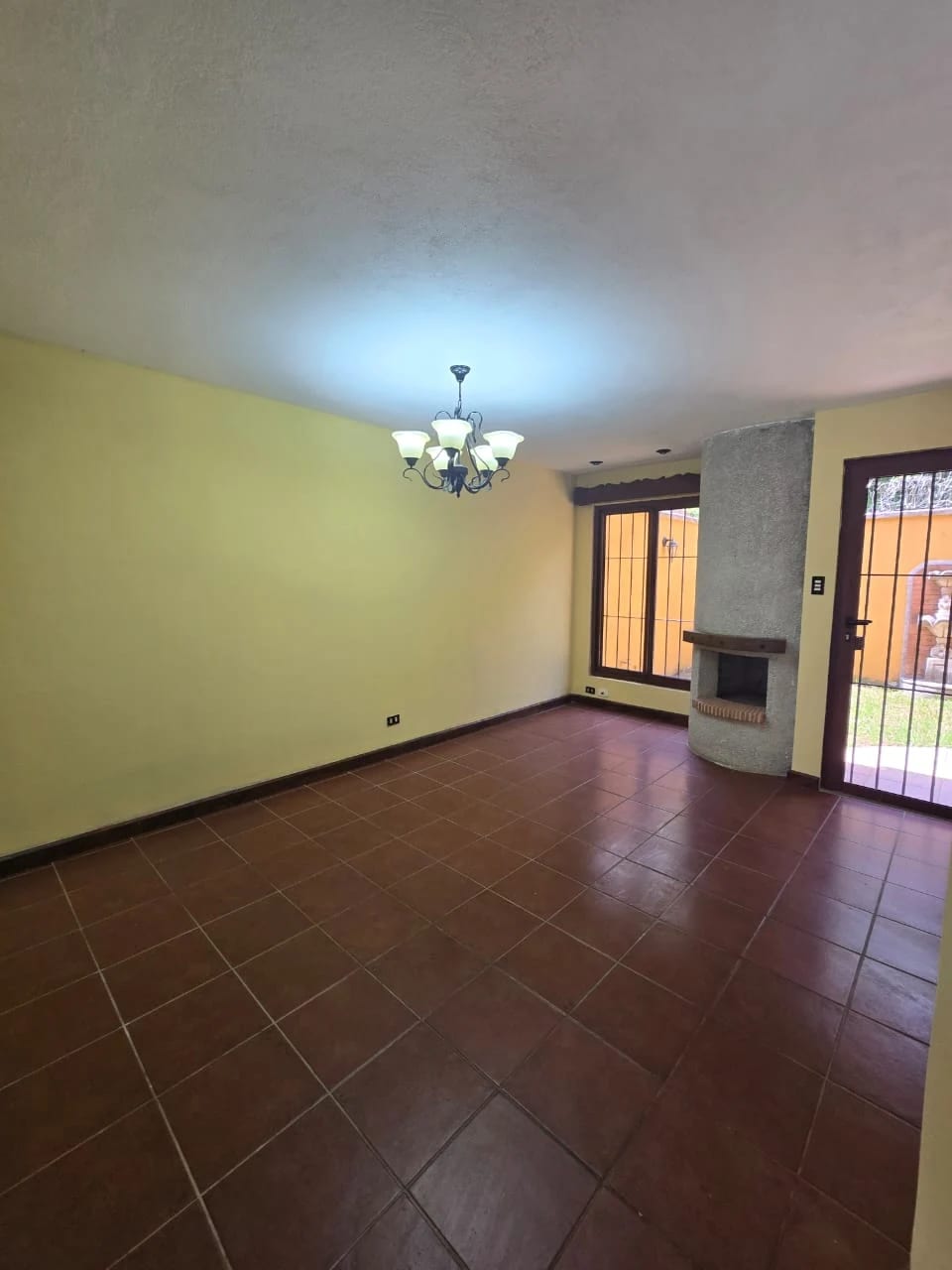 Alquilo Casa en KM.18.5 !!! — Casa en Alquiler en Carretera a El Salvador, Guatemala, Ciudad — foto 4 de 10