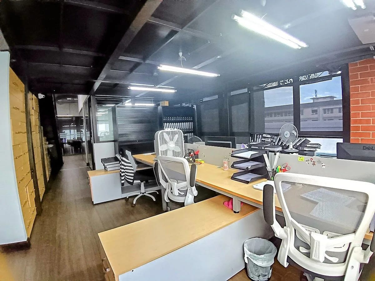 Oficina corporativa (piso completo) en Zona 10 | 579.82 m² | 14 parqueos — Oficina en Venta en Terraesperanza, Zona 10, Guatemala, Ciudad — foto 15 de 17