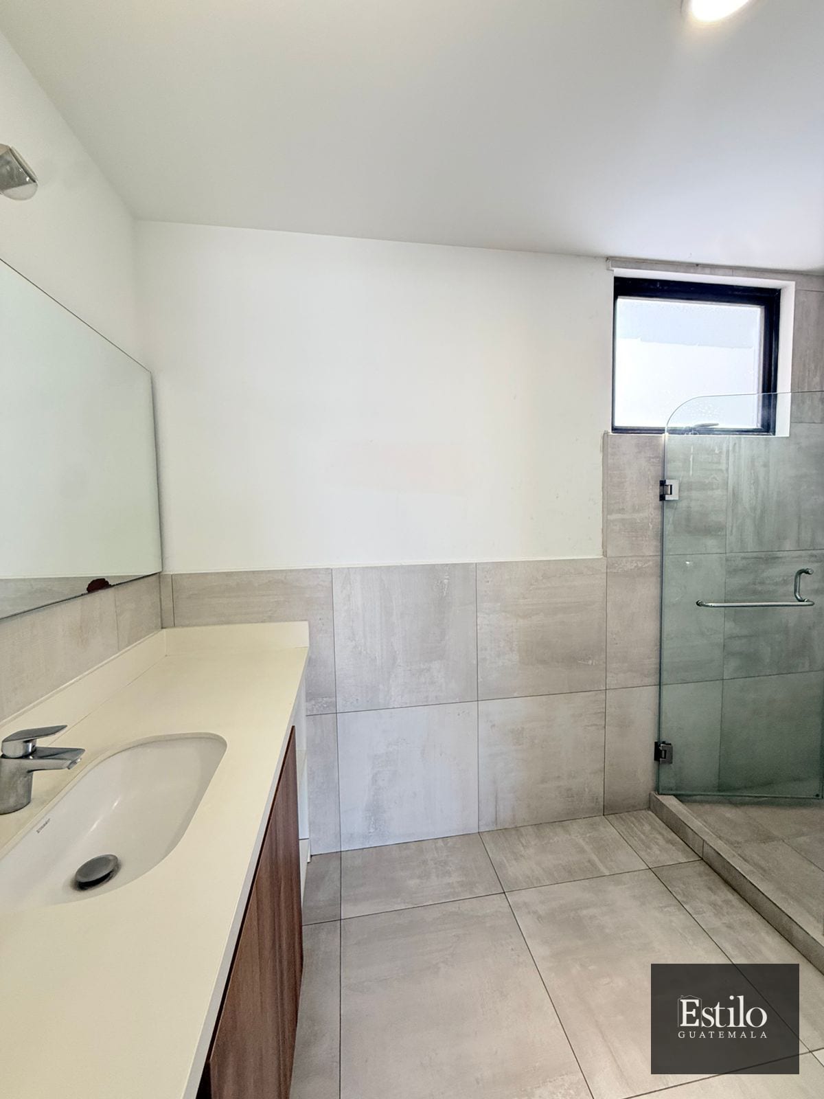 Precioso Apartamento Con Dorm De Servicio Z.10 — Apartamento en Venta en Casa Acueducto, Zona 10, Guatemala, Ciudad — foto 17 de 17