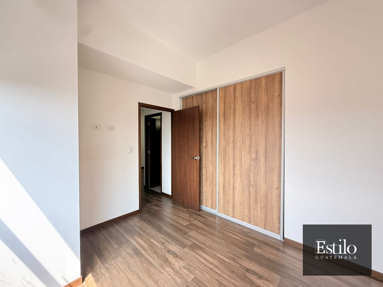 Precioso Apartamento Con Dorm De Servicio Z.10 — Apartamento en Venta en Casa Acueducto, Zona 10, Guatemala, Ciudad — foto 10 de 17
