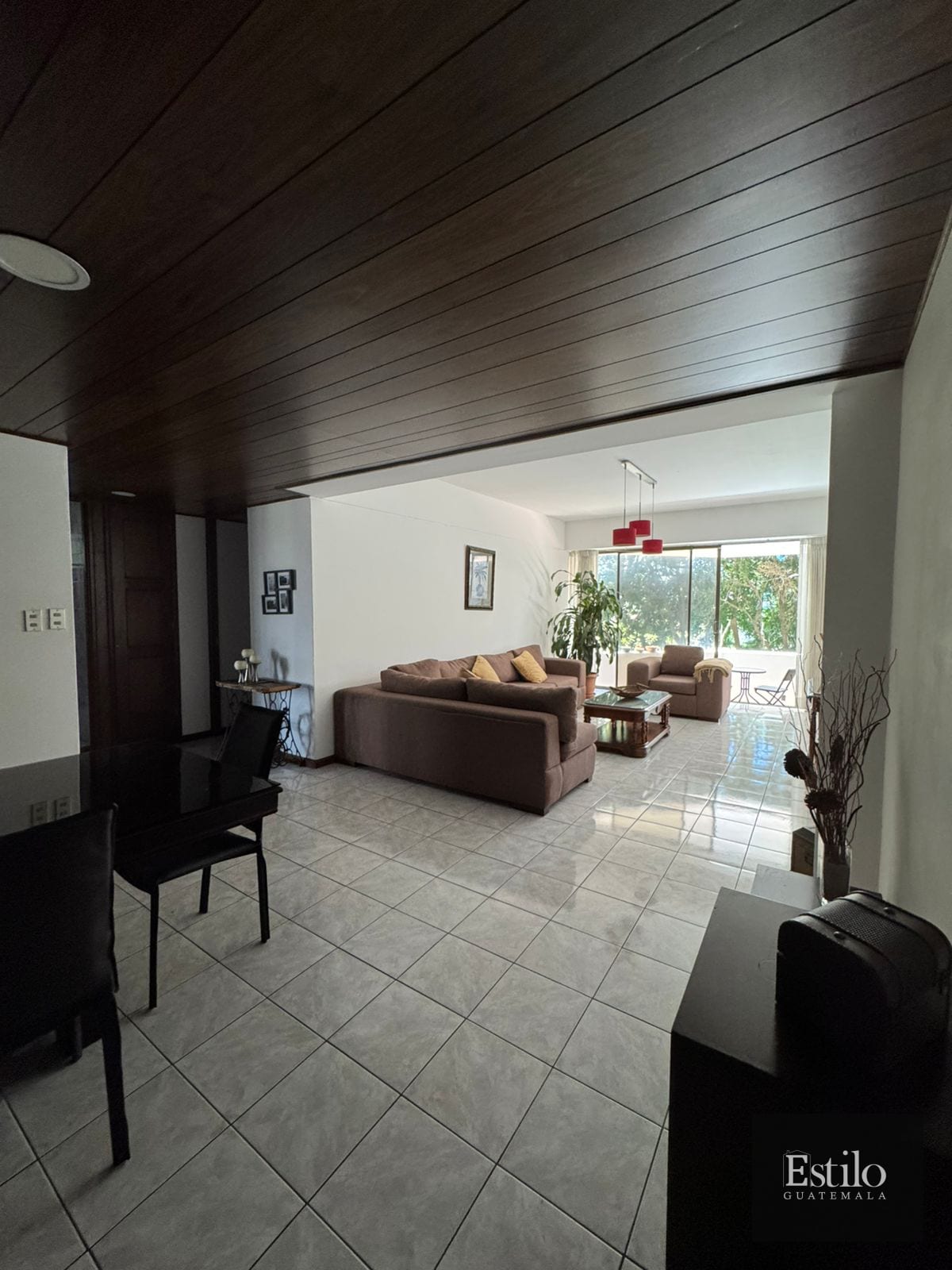 Hermoso Apartamento Con Balcón Z.10 Santa Clara — Apartamento en Alquiler en Santa Clara II, Zona 10, Guatemala, Ciudad — foto 10 de 12