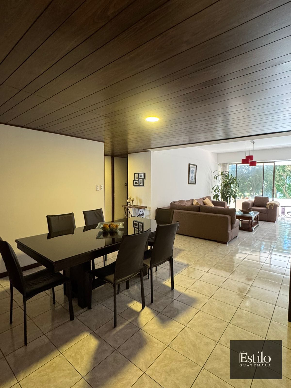 Hermoso Apartamento Con Balcón Z.10 Santa Clara — Apartamento en Alquiler en Santa Clara II, Zona 10, Guatemala, Ciudad — foto 11 de 12