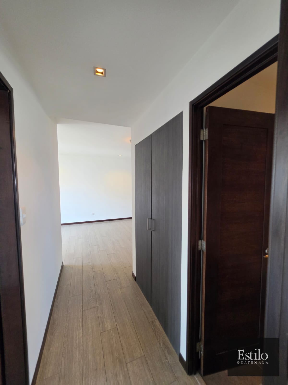 Hermoso Apartamento En Venta Y Alquiler Z.10 — Apartamento en Venta en Neo Apartamentos, Zona 10, Guatemala, Ciudad — foto 6 de 16
