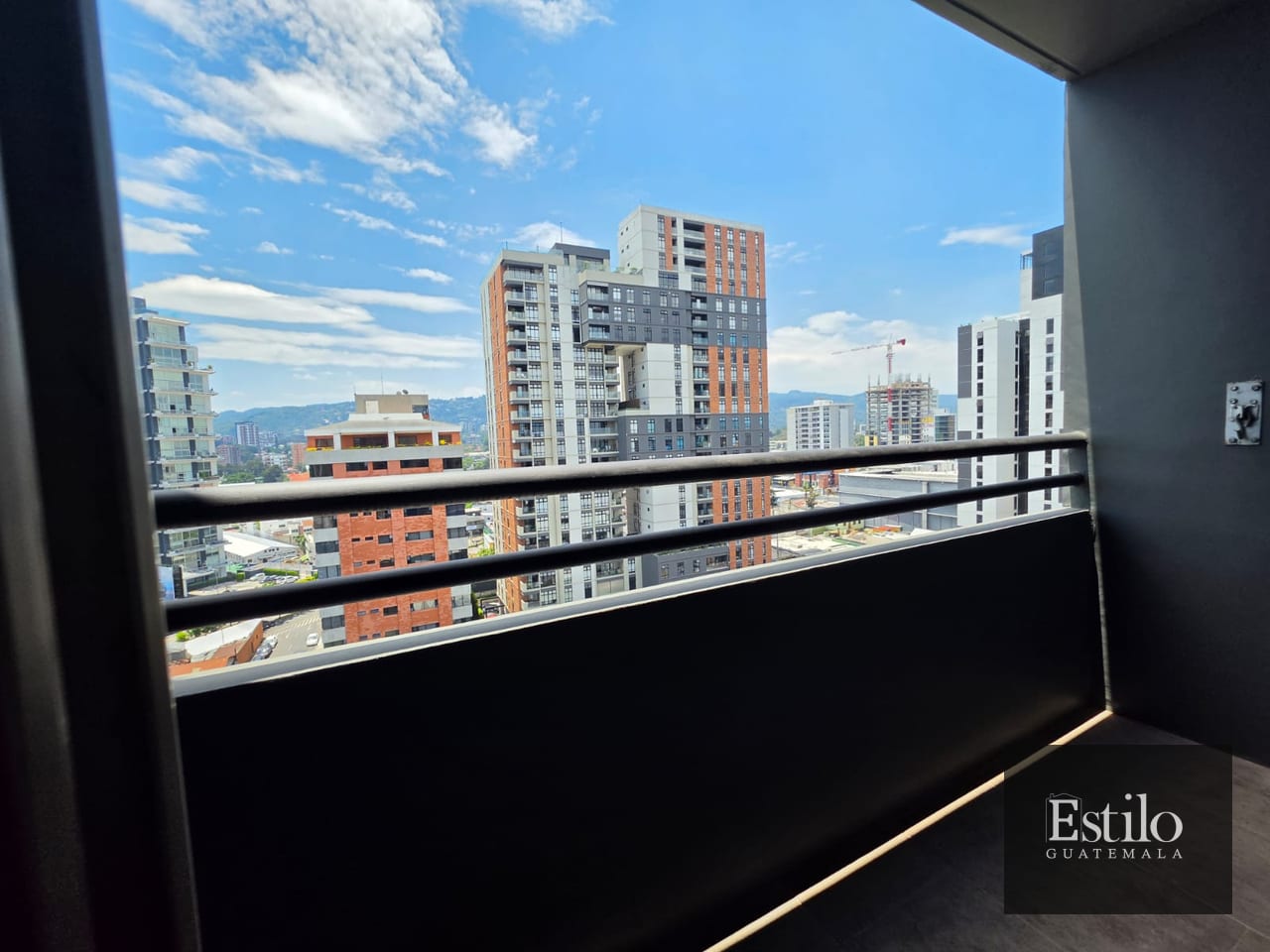 Hermoso Apartamento En Venta Y Alquiler Z.10 — Apartamento en Venta en Neo Apartamentos, Zona 10, Guatemala, Ciudad — foto 2 de 16