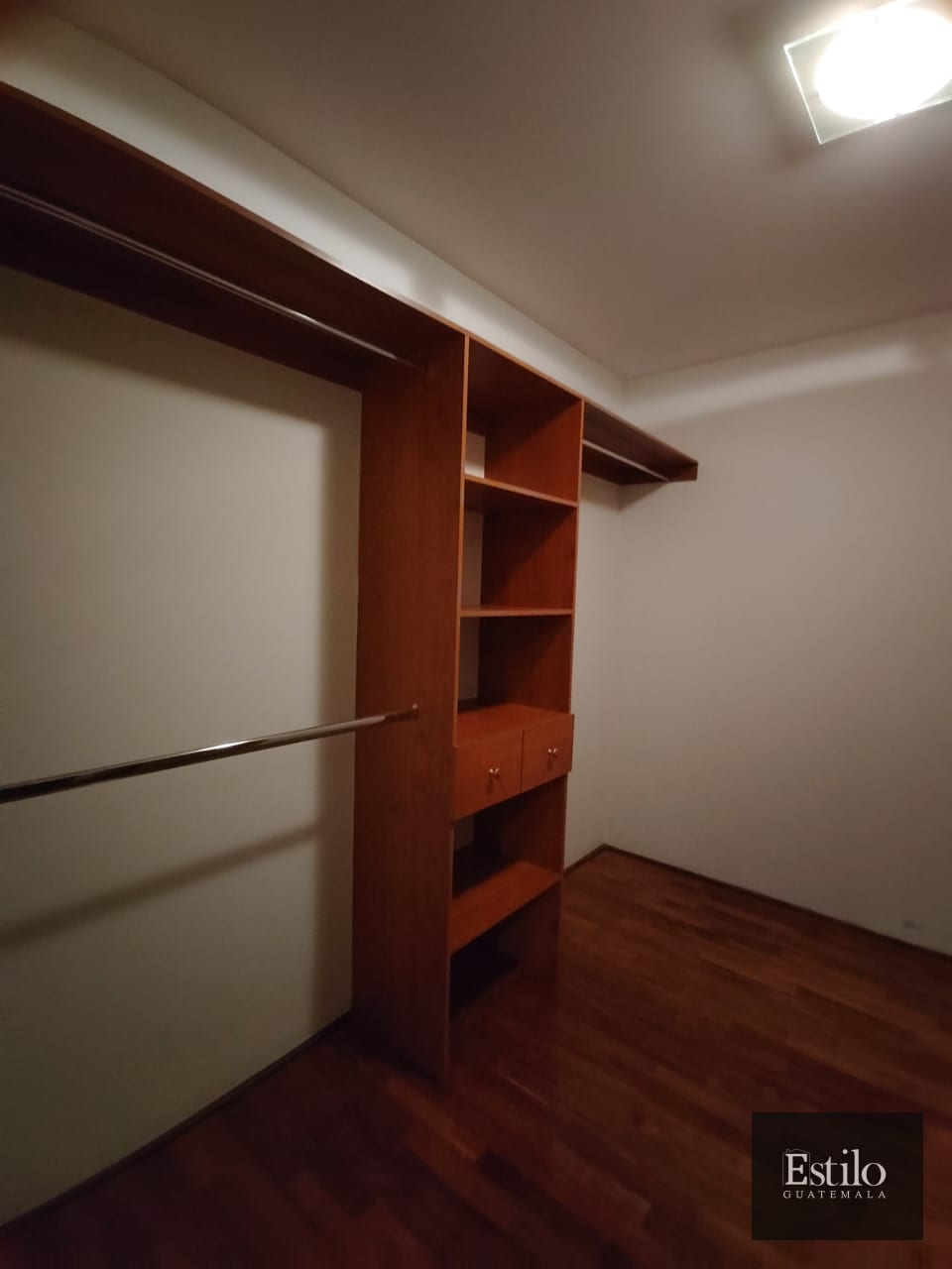 Espectacular Apartamento en Z.14 Con Cuarto De Servicio — Apartamento en Alquiler en Chatelet, Zona 14, Guatemala, Ciudad — foto 8 de 9