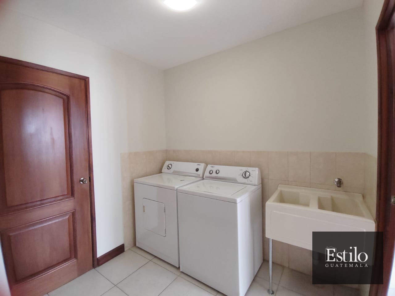 Espectacular Apartamento en Z.14 Con Cuarto De Servicio — Apartamento en Alquiler en Chatelet, Zona 14, Guatemala, Ciudad — foto 5 de 9