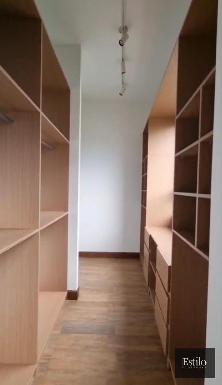 Precioso Apartamento En Alquiler Salvattore Z.10 — Apartamento en Alquiler en Salvattore, Zona 10, Guatemala, Ciudad — foto 11 de 11
