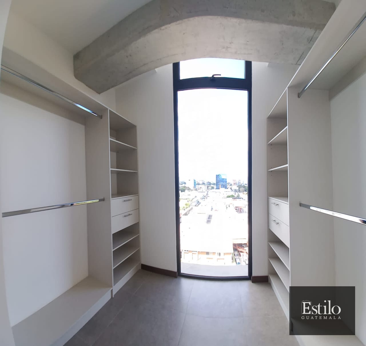 Precioso Apartamento Con Balcón En Venta. — Apartamento en Venta en Mira, Zona 10, Guatemala, Ciudad — foto 8 de 8