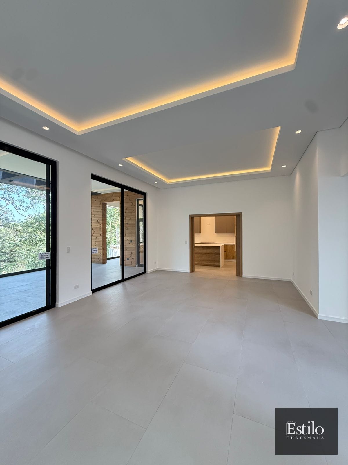 Preciosa Casa En Venta Z.16 — Casa en Venta en Zona 16, Guatemala, Ciudad — foto 14 de 17