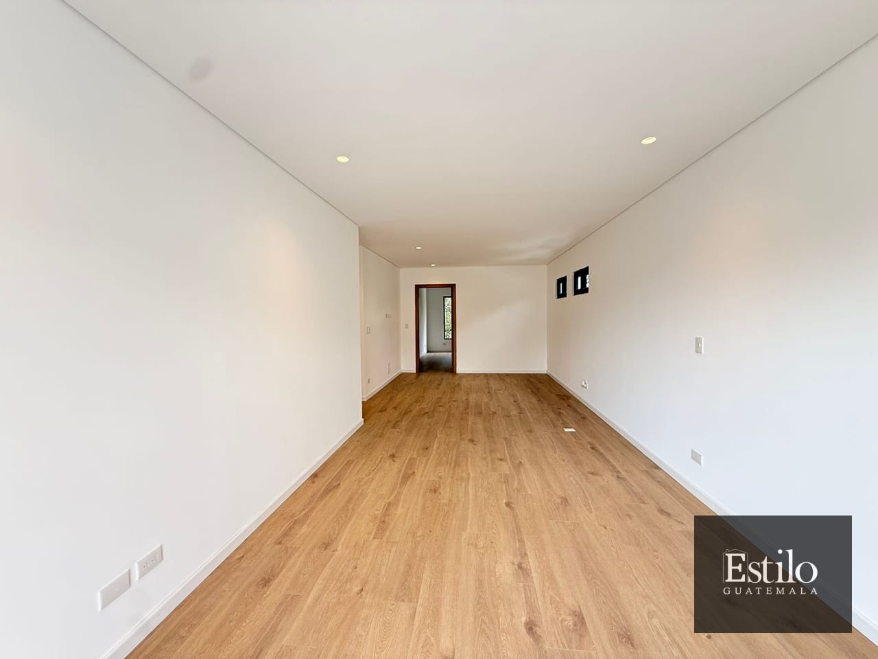 Preciosa Casa En Venta Z.16 — Casa en Venta en Zona 16, Guatemala, Ciudad — foto 12 de 17