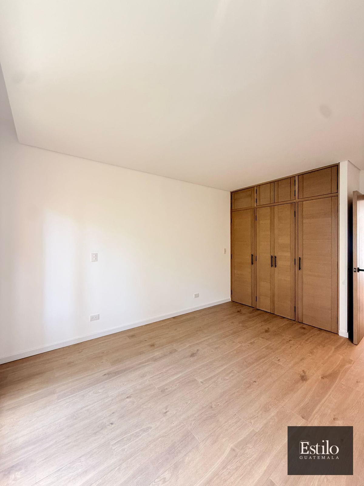 Preciosa Casa En Venta Z.16 — Casa en Venta en Zona 16, Guatemala, Ciudad — foto 13 de 17