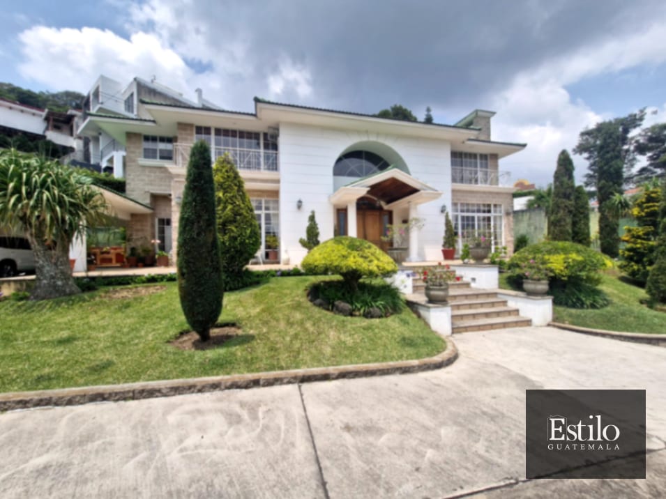 Hermosa y Elegante Casa En las Cumbres — Casa en Venta en Las Cumbres, Zona 16, Guatemala, Ciudad — foto 1 de 10