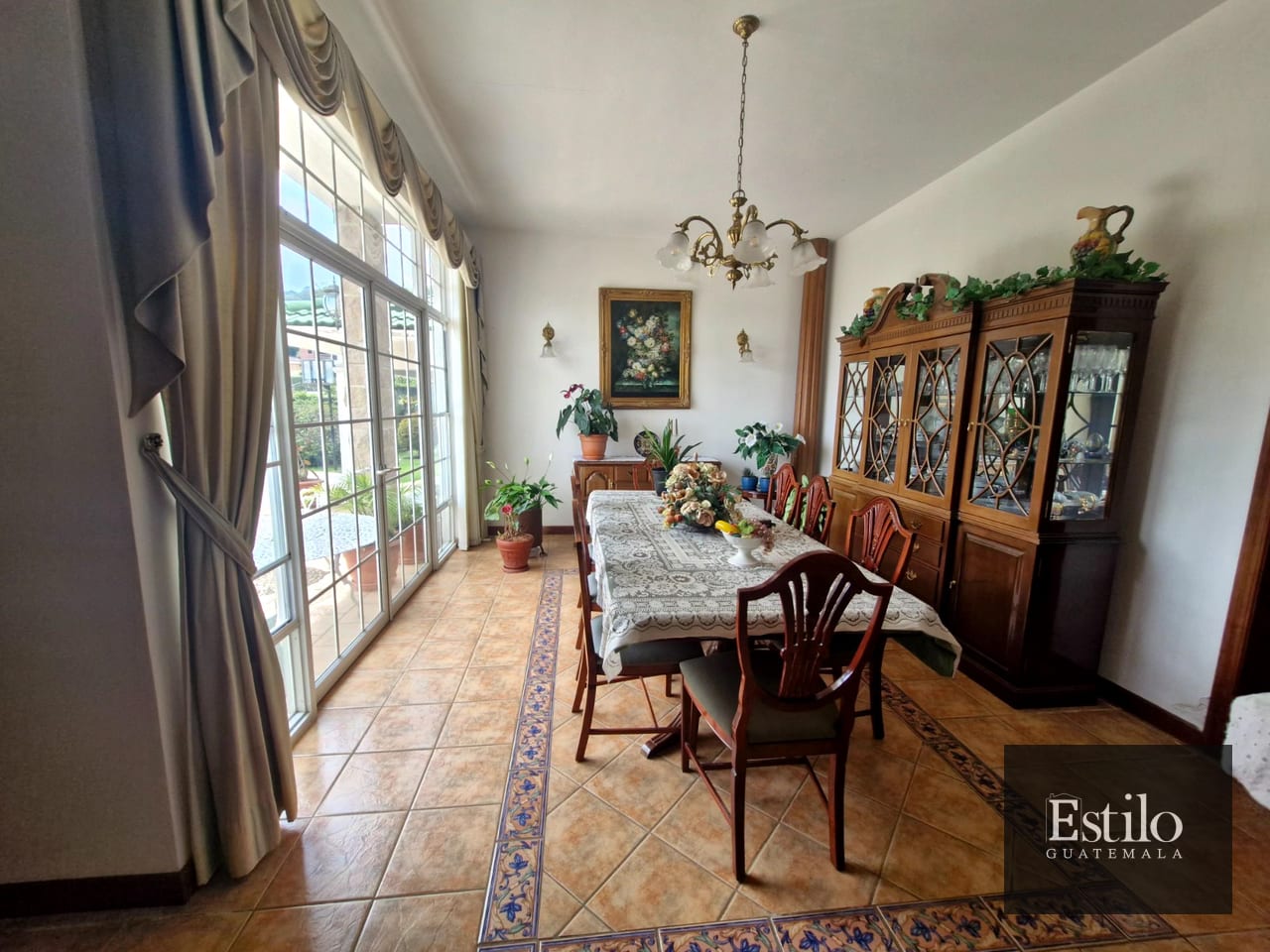 Hermosa y Elegante Casa En las Cumbres — Casa en Venta en Las Cumbres, Zona 16, Guatemala, Ciudad — foto 6 de 10
