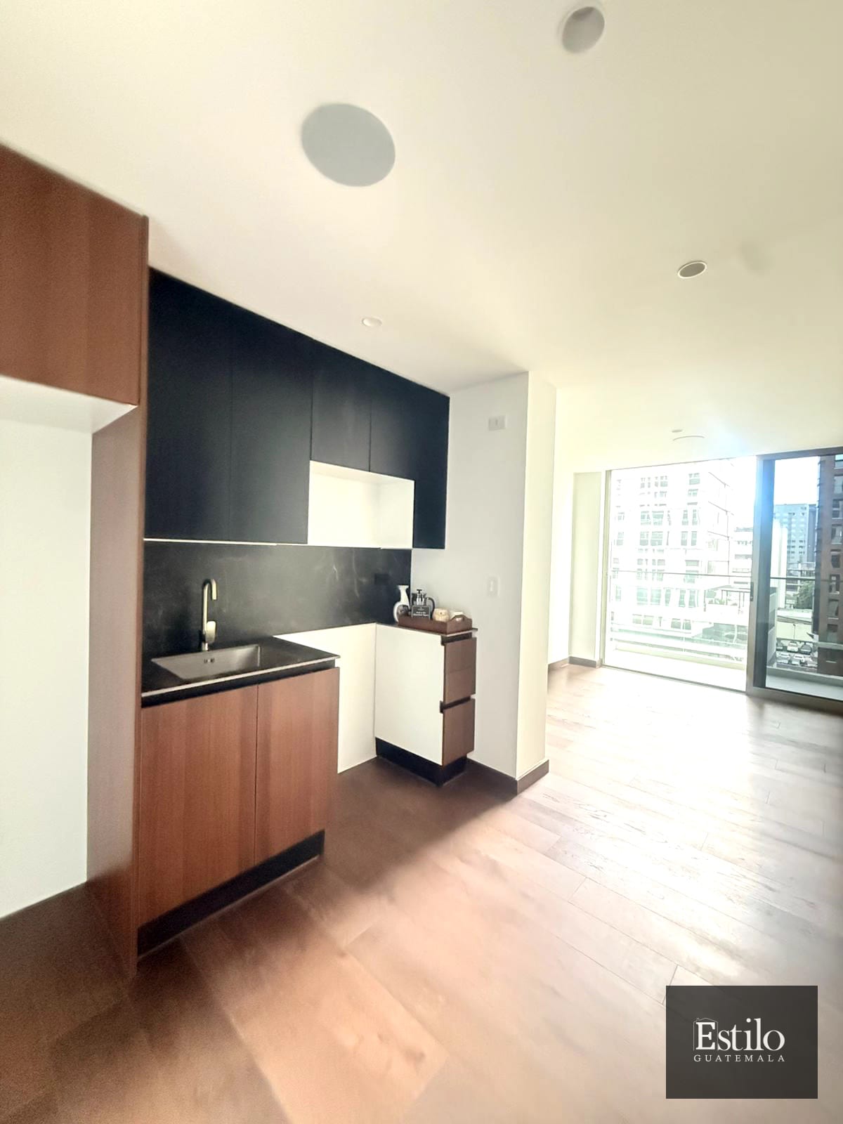 Hermoso Apartamento A Super Precio — Apartamento en Venta en Zona 10, Guatemala, Ciudad — foto 3 de 11