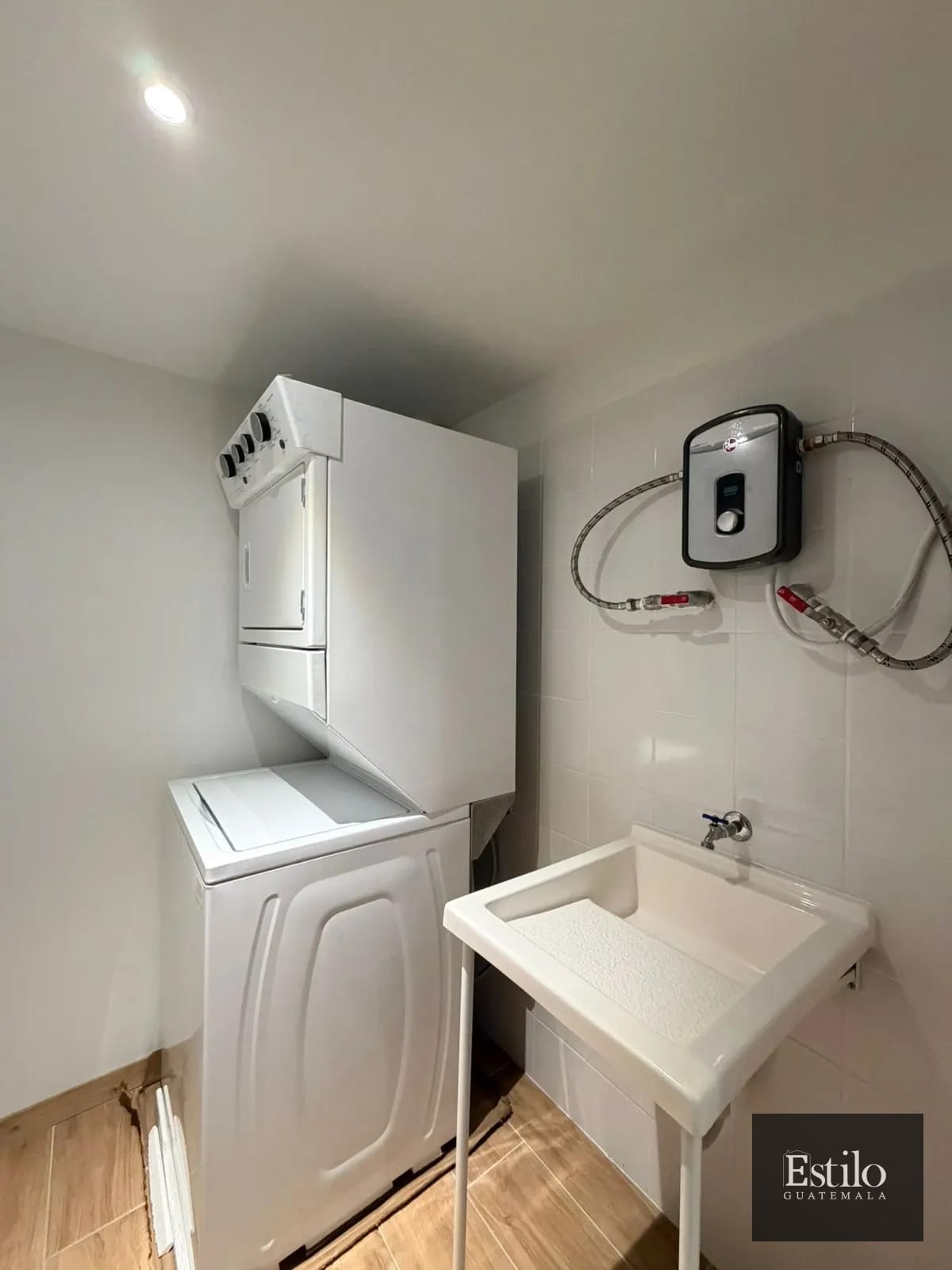 Precioso Apartamento Con Salida Al Jardín Z.9 — Apartamento en Venta en Cendana, Zona 9, Guatemala, Ciudad — foto 8 de 13