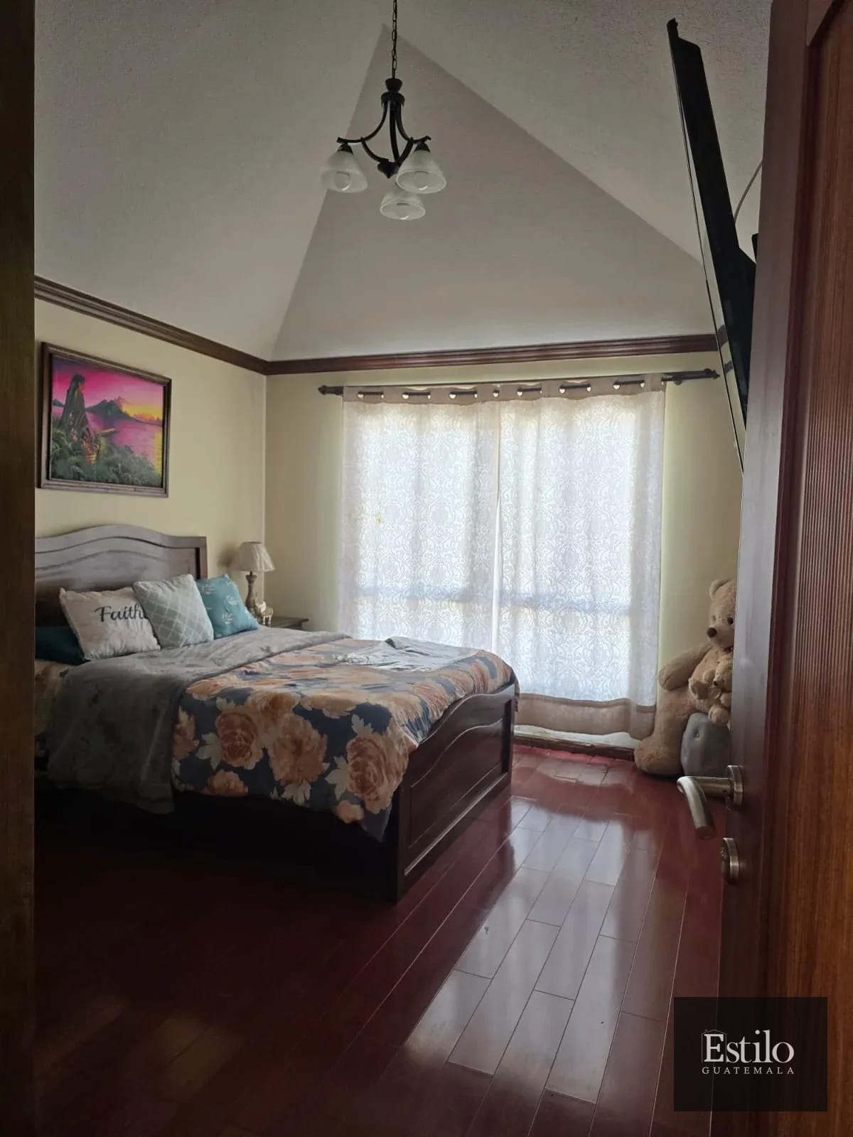 Espectacular Casa En Venta — Casa en Venta en Villas de San Martin de Allende, Carretera a El Salvador, Guatemala, Ciudad — foto 12 de 16