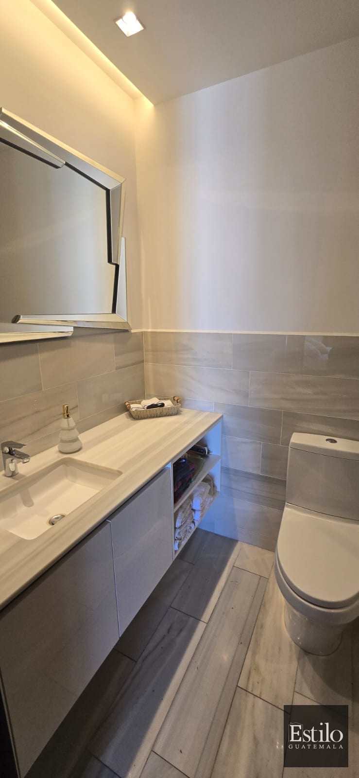 Hermoso Apartamento Con Bodega — Apartamento en Venta en Baden, Zona 15, Guatemala, Ciudad — foto 2 de 6