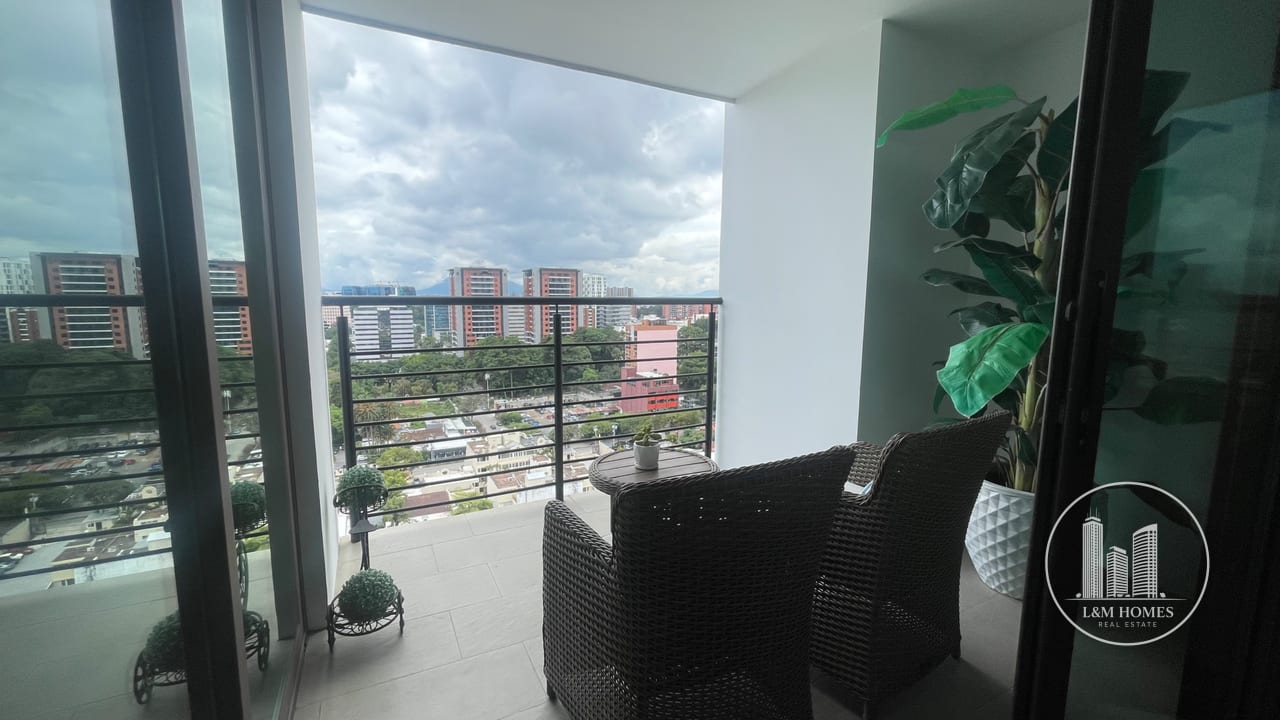 Lindo Apartamento amueblado zona 10 — Apartamento en Alquiler en Zona 10, Guatemala, Ciudad — foto 3 de 17