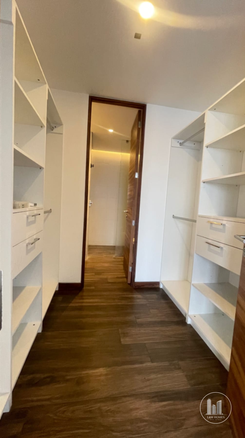 Amplio apartamento zona 10 — Apartamento en Alquiler en Zona 10, Guatemala, Ciudad — foto 6 de 17