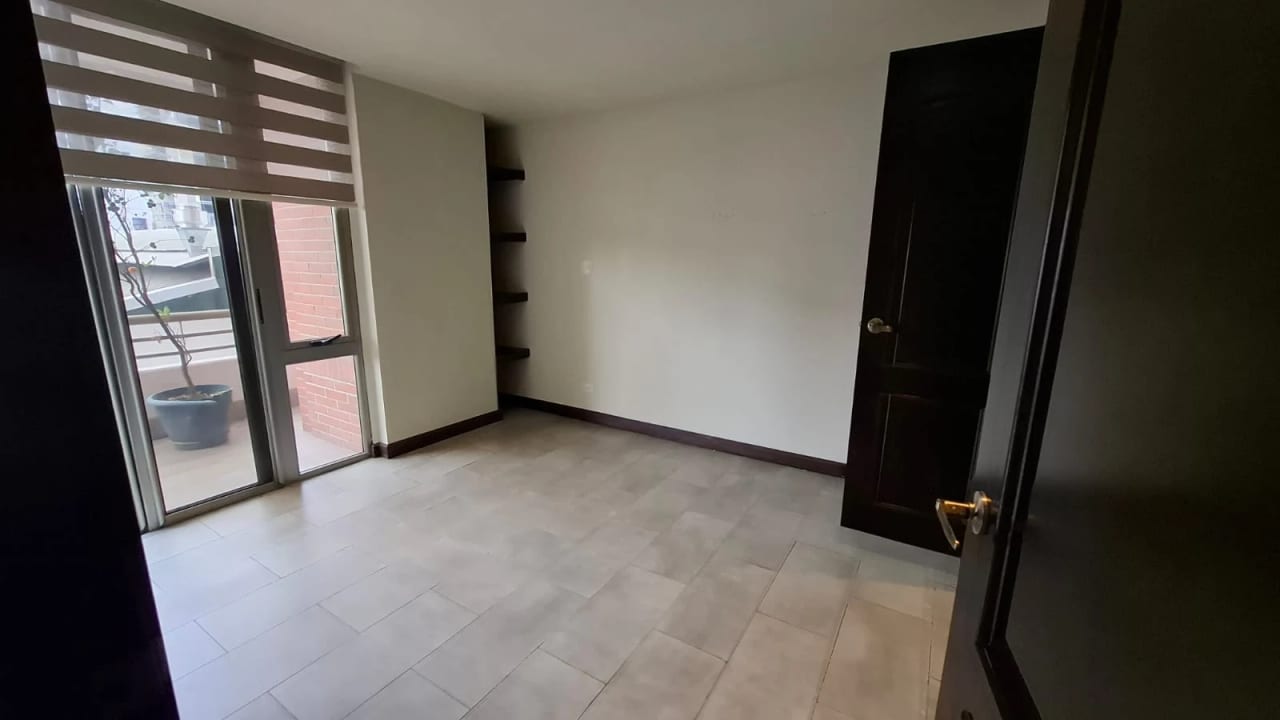 Apartamento en Venta Zona 10 cod.CA36505 — Apartamento en Venta en Zona 10, Guatemala, Ciudad — foto 8 de 11