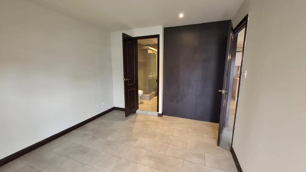 Apartamento en Venta Zona 10 cod.CA36505 — Apartamento en Venta en Zona 10, Guatemala, Ciudad — foto 7 de 11