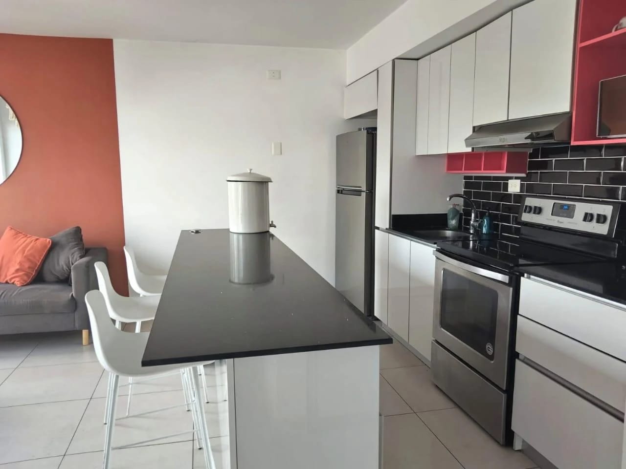 Apartamento Amueblado en Renta Zona 14 cod.CA36593 — Apartamento en Alquiler en Zona 10, Guatemala, Ciudad — foto 3 de 10