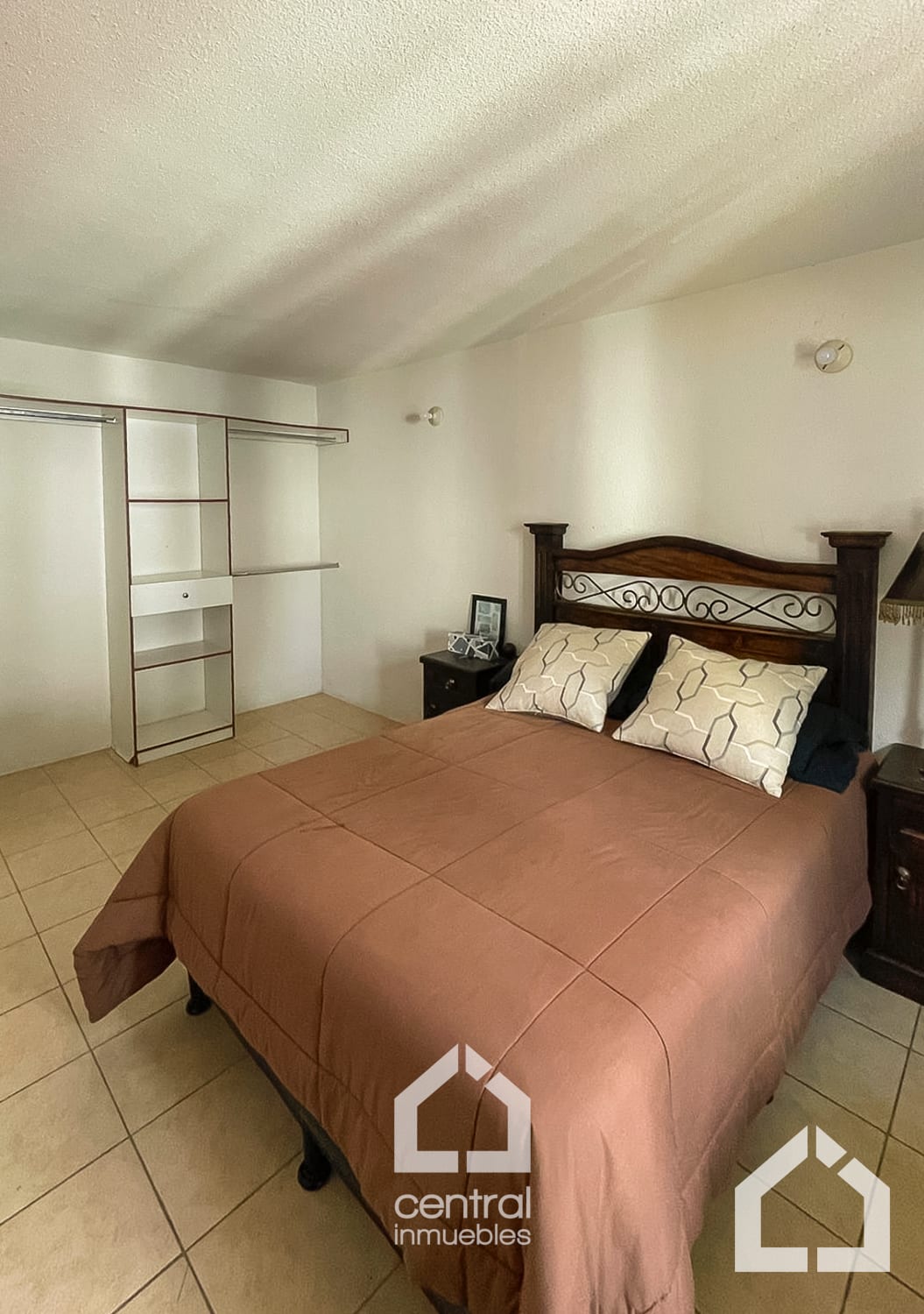 Casa amueblada de 3 habitaciones en Villa Santorini, CES — Casa en Alquiler en Villas Santorini, Carretera a El Salvador, Guatemala, Ciudad — foto 10 de 13