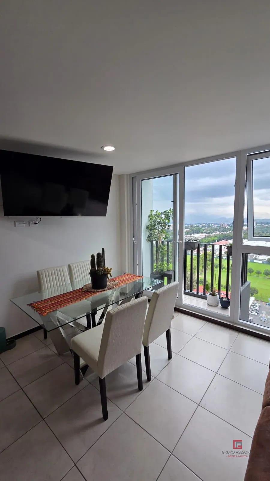 Hermoso apartamento en venta Parque San Jorge — Apartamento en Venta en Parque San Jorge, Zona 11, Guatemala, Ciudad — foto 4 de 7