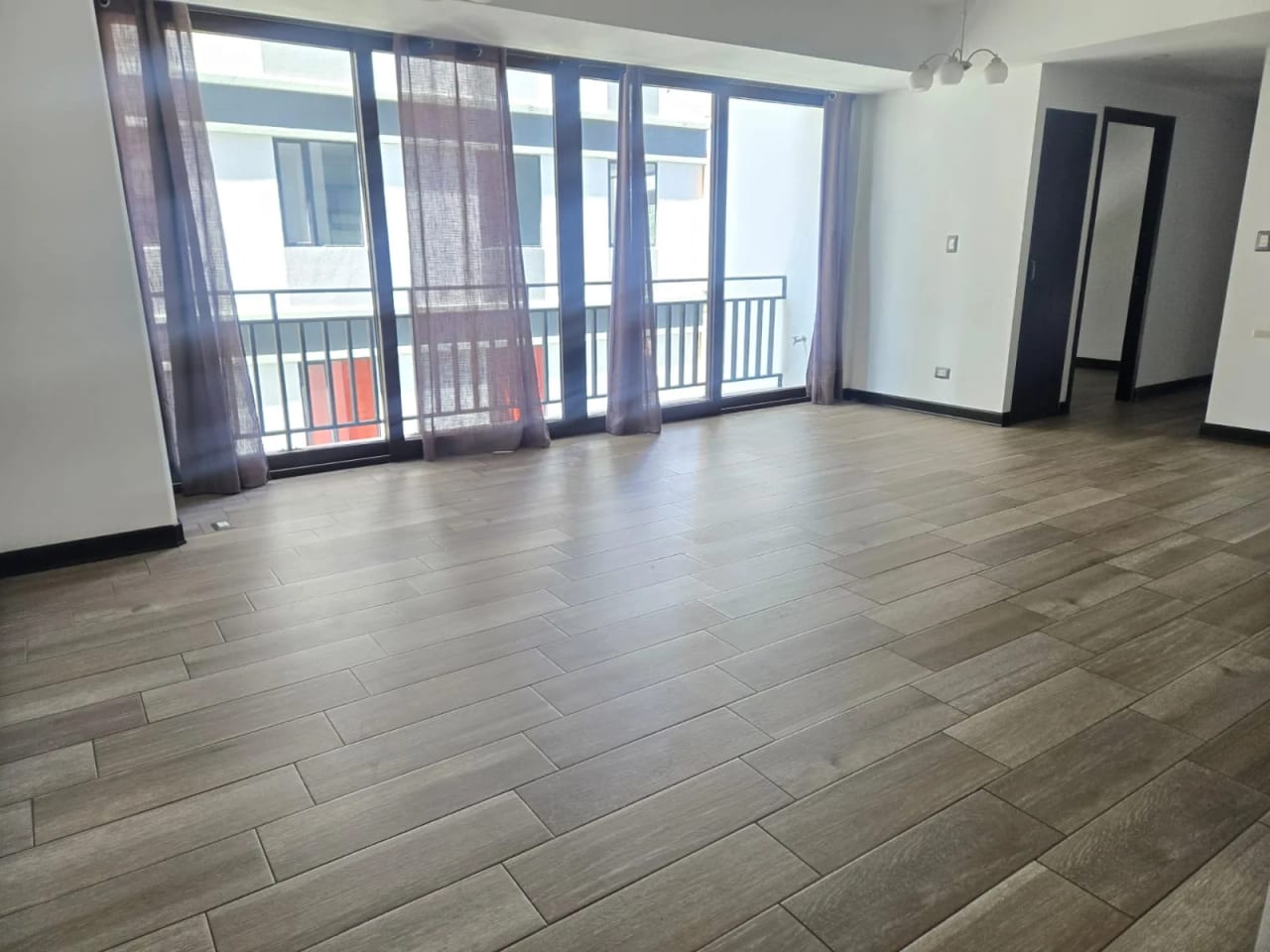 Apartamento en Edificio Tres15 zona 13 — Apartamento en Alquiler en Zona 14, Guatemala, Ciudad — foto 1 de 10