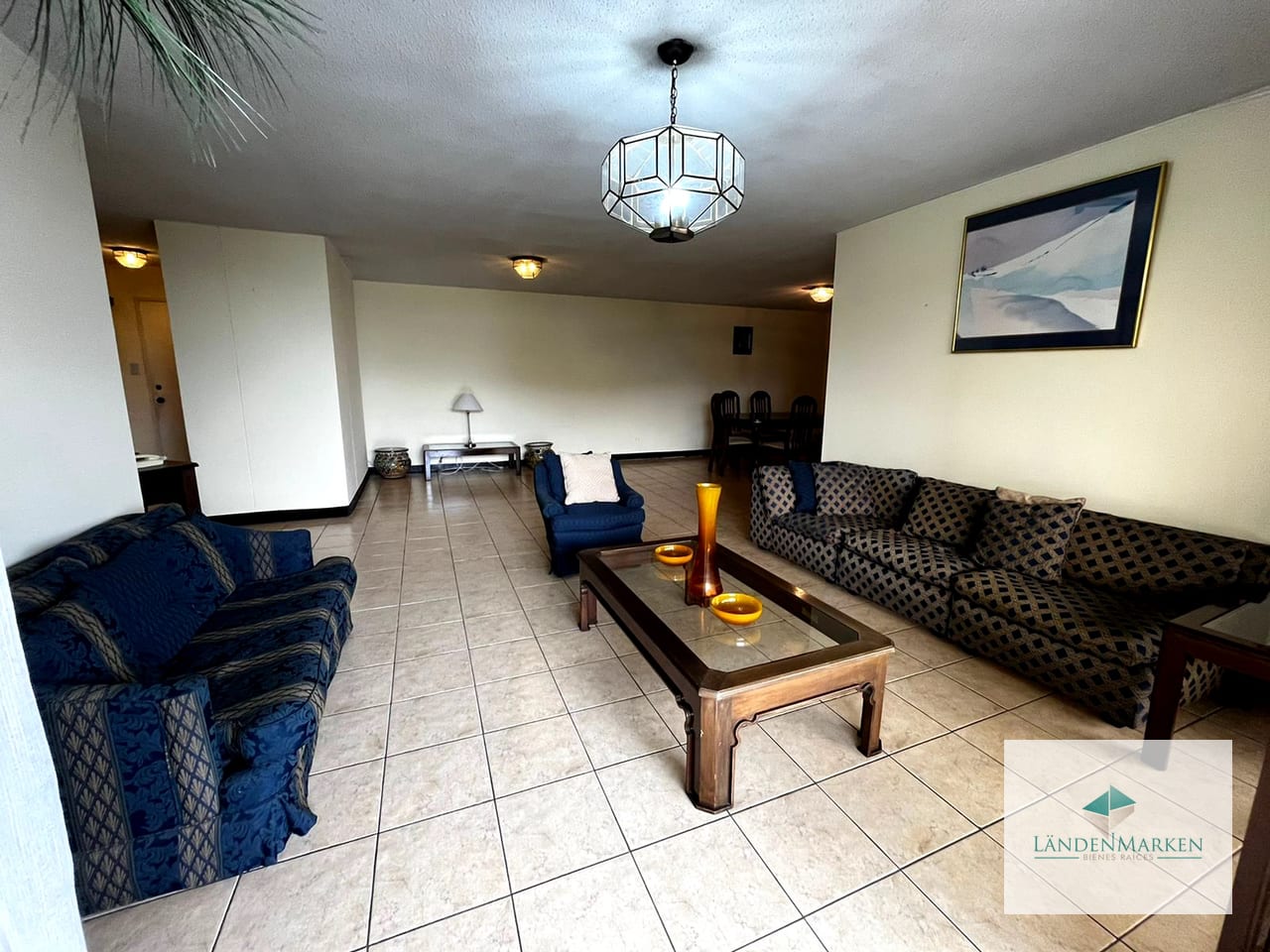 Alquiler de Amplio Apartamento en Zona 10 — Apartamento en Alquiler en Zona 10, Guatemala, Ciudad — foto 1 de 17