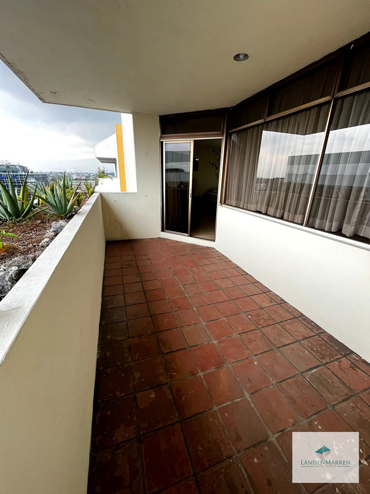 Alquiler de Amplio Apartamento en Zona 10 — Apartamento en Alquiler en Zona 10, Guatemala, Ciudad — foto 16 de 17