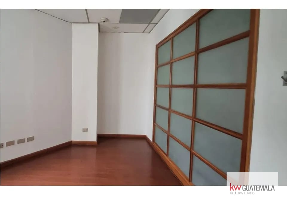 Renta de Oficina en Zona 10 — Oficina en Alquiler en Zona Viva, Zona 10, Guatemala, Ciudad — foto 1 de 14