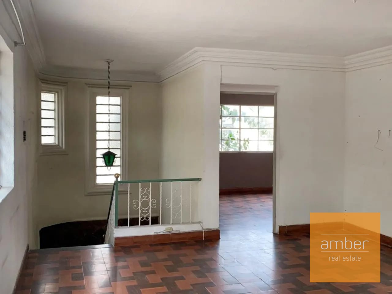 Casa para restaurante u oficina en zona 10 — Casa en Alquiler en Zona 10, Guatemala, Ciudad — foto 2 de 2