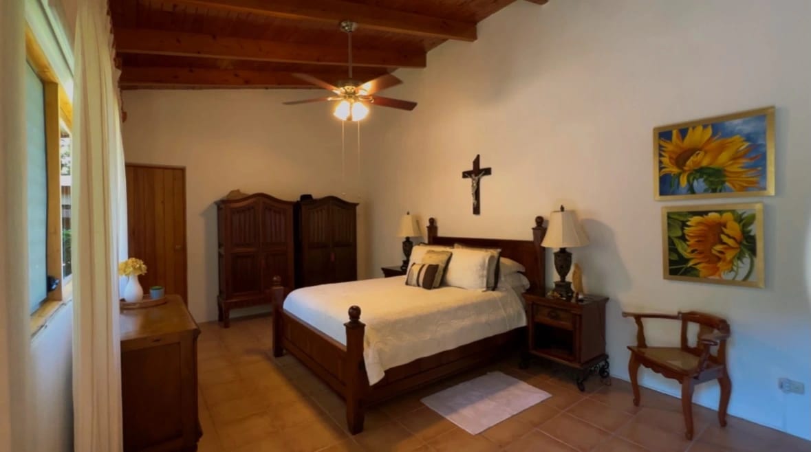 La Cañada de Atitlan, Espectacular propiedad en venta en la mejor ubicación y urbanización de Panajachel. — Casa vacacional en Venta en Panajachel, Sololá — foto 9 de 17