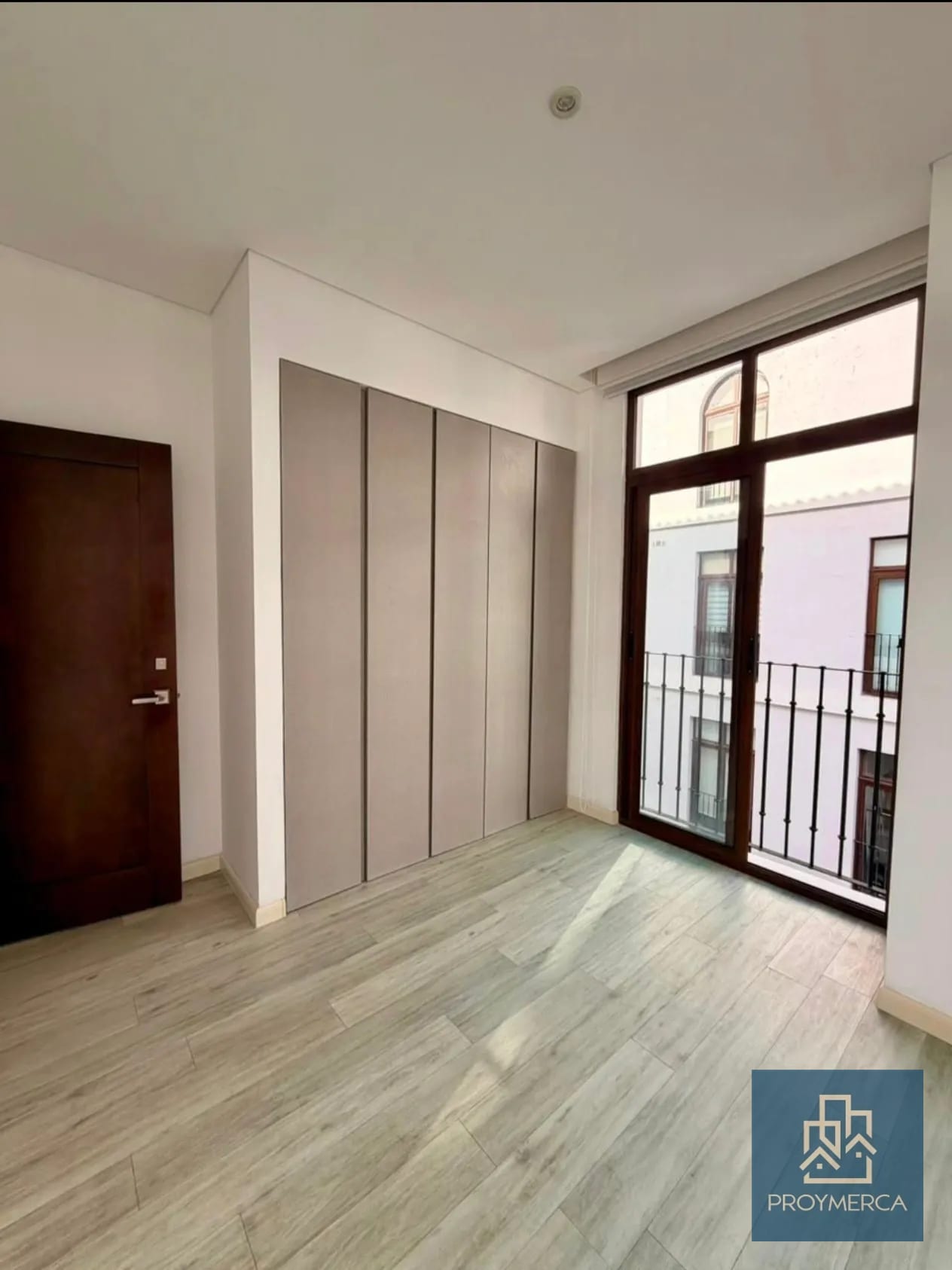 Apartamento en Alquiler Lirios de Cayalà zona 16 — Apartamento en Alquiler en Zona 16, Guatemala, Ciudad — foto 9 de 11