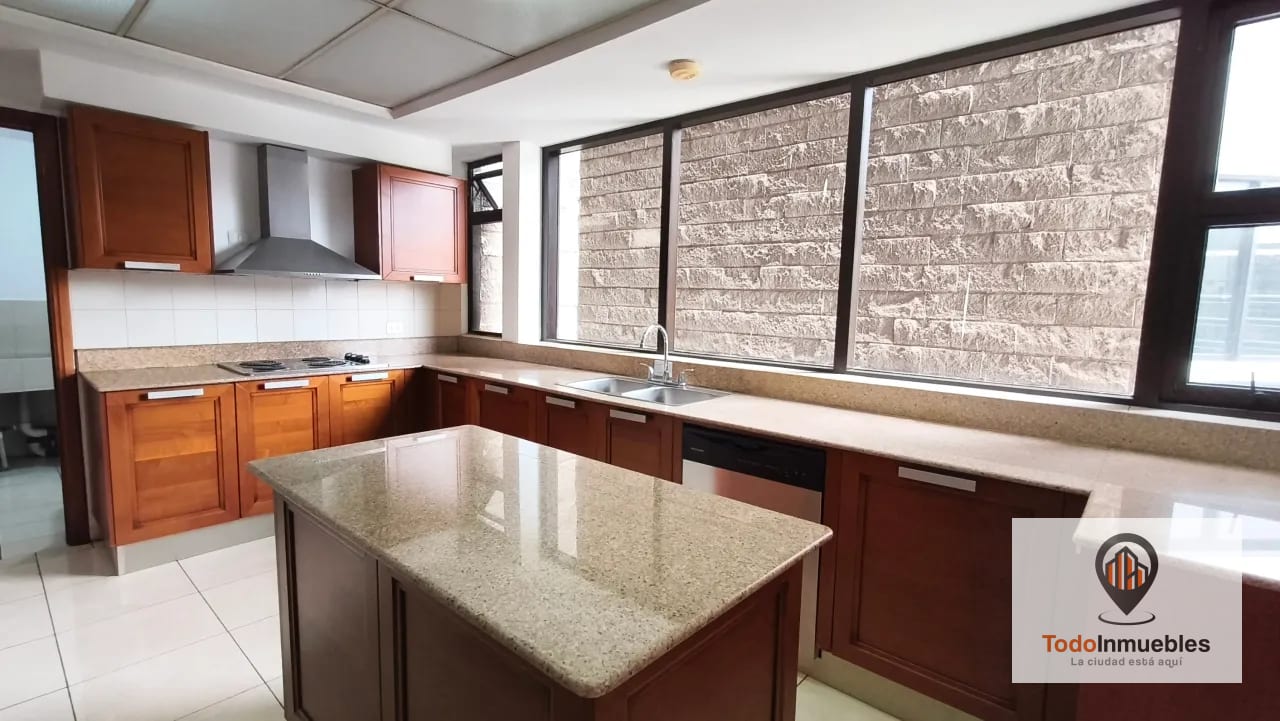 Apartamento en Renta en Tiffany z10 — Apartamento en Alquiler en Zona 10, Guatemala, Ciudad — foto 14 de 15