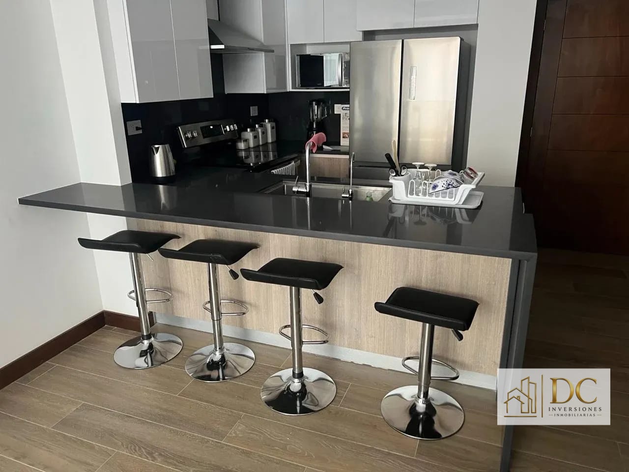 📍 Apartamento Amueblado en Renta – 2 Hab | Reserva Diez | Zona 10 — Apartamento en Alquiler en Reserva Diez, Zona 10, Guatemala, Ciudad — foto 6 de 11