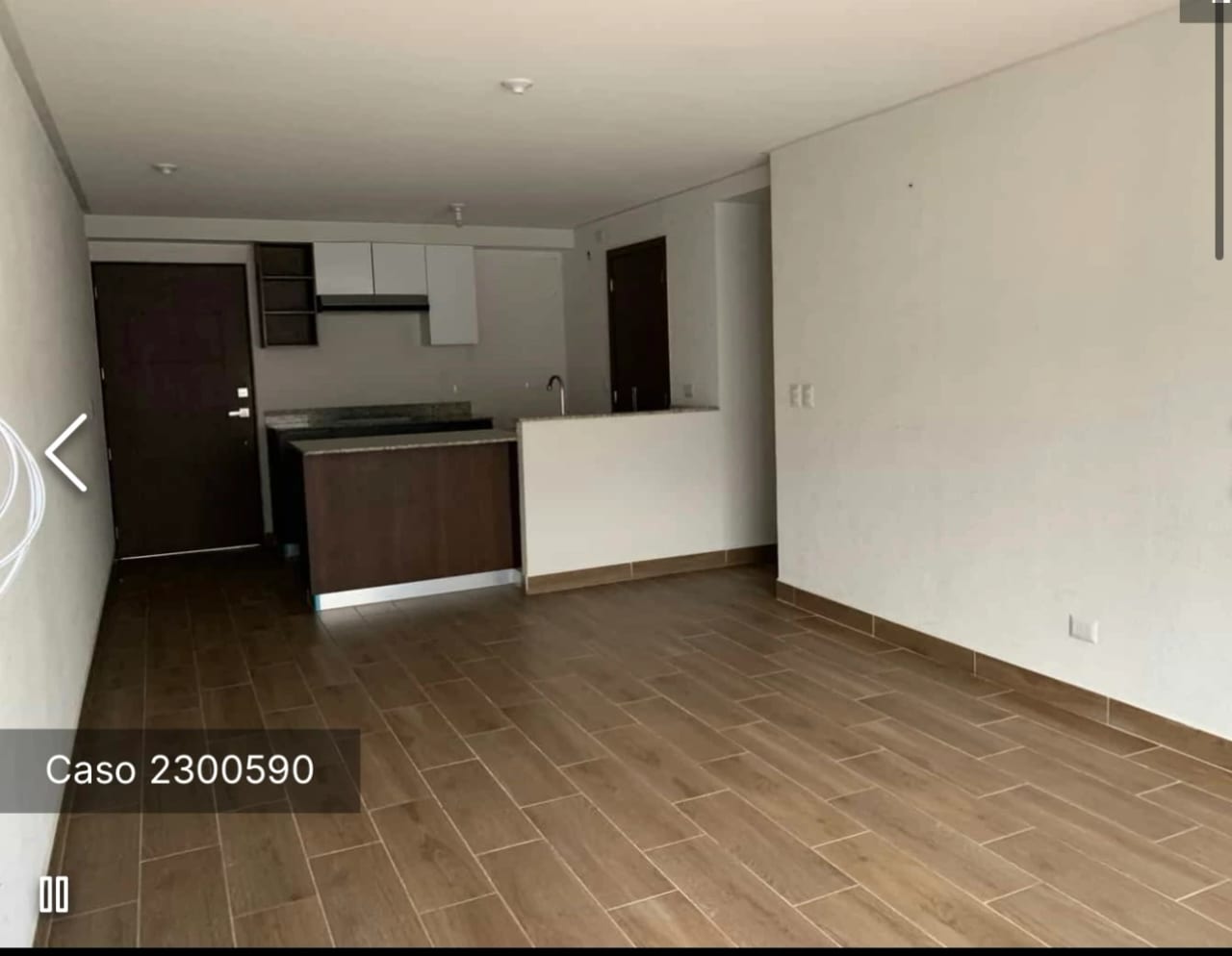 Vendo apartamento en Zona 16 REMATE BANCARIO EN NIVEL 1 CON JARDIN — Apartamento en Venta en senderos, Zona 16, Guatemala, Ciudad — foto 6 de 17