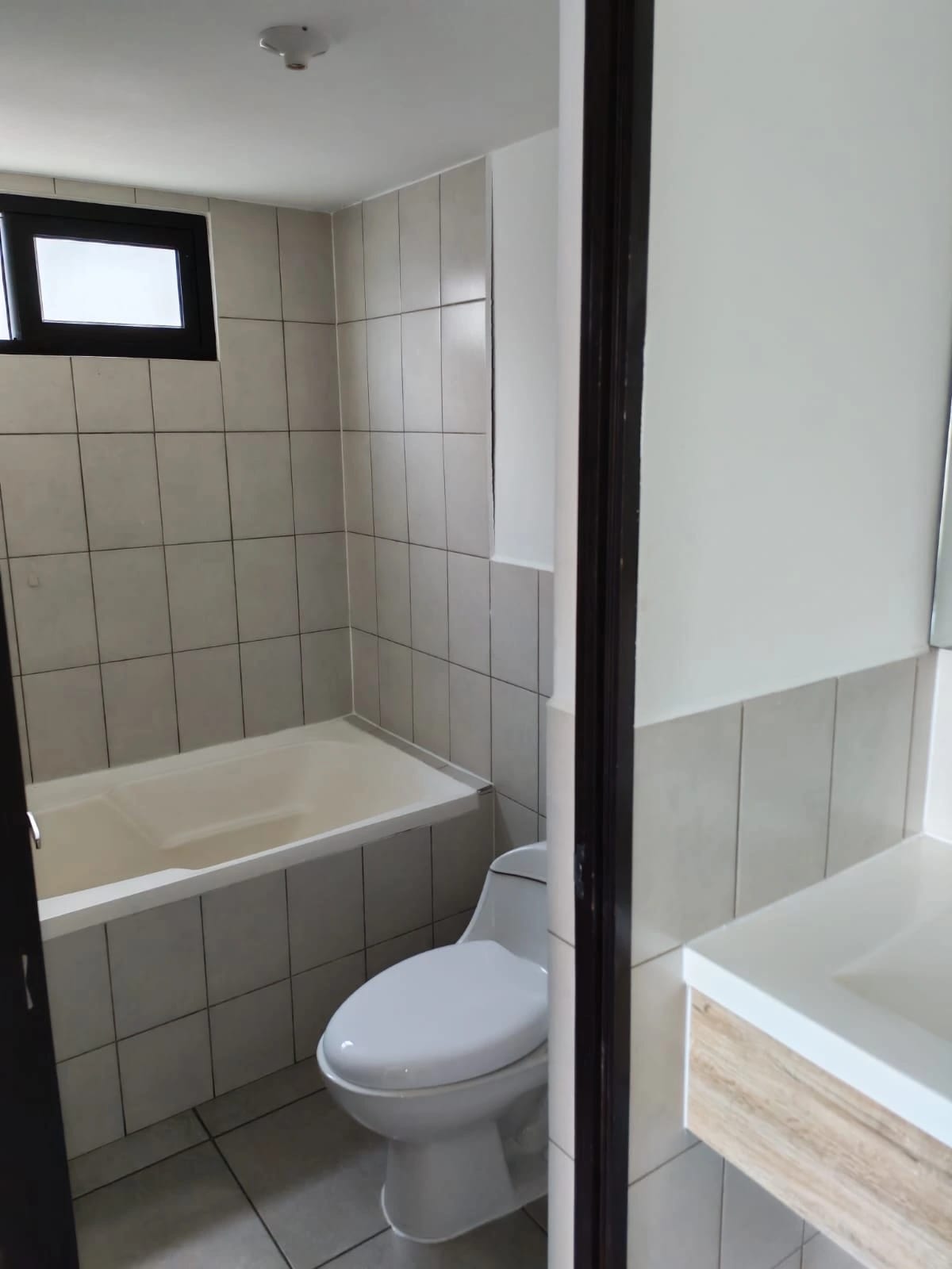 Vendo apartamento en Zona 11 MARISCAL REMATE BANCARIO — Apartamento en Venta en Mariscal Uno Uno, Zona 11, Guatemala, Ciudad — foto 11 de 16