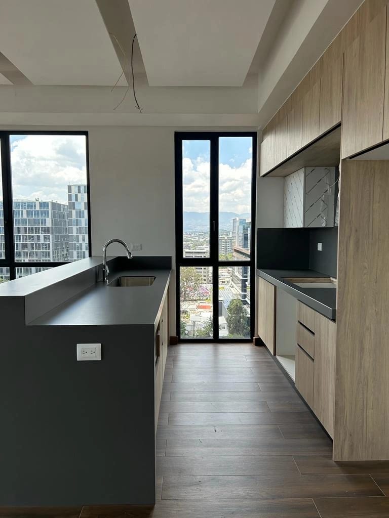 Rento apartamento en Zona 10 EDIFICIO DE LUJO CERCA DE FONTABELLA — Apartamento en Alquiler en Monád, Zona 10, Guatemala, Ciudad — foto 10 de 17
