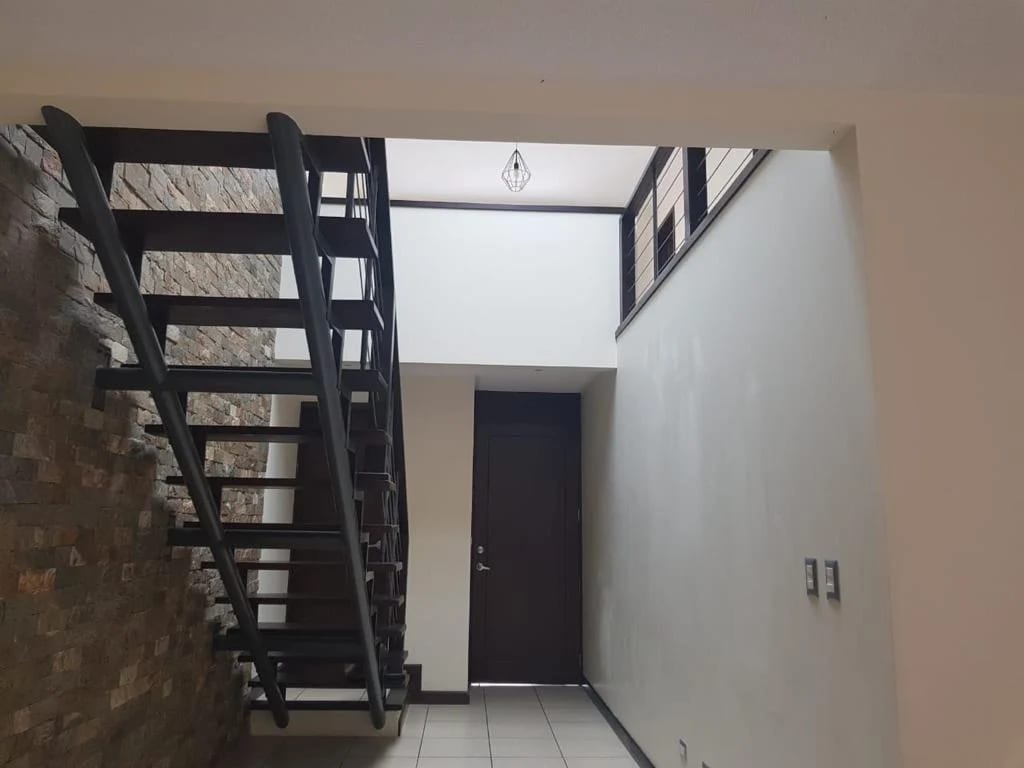 Rento casa en Zona 16 SAN ISIDRO CONDOMINIO EXCLUSIVO — Casa en Alquiler en Ensenada de San Isidro, Zona 16, Guatemala, Ciudad — foto 13 de 16