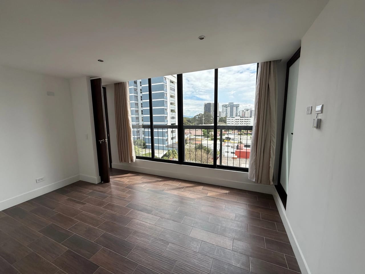Vendo apartamento en Zona 13 AVENIDA LAS AMERICAS REMATE BANCARIO!! — Apartamento en Venta en Rosselló, Zona 13, Guatemala, Ciudad — foto 5 de 17