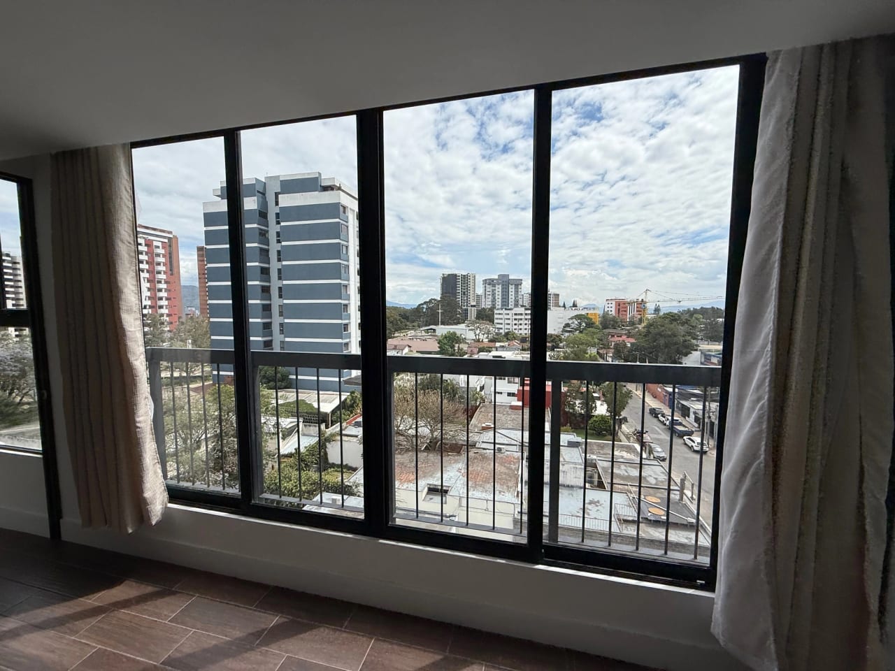 Vendo apartamento en Zona 13 AVENIDA LAS AMERICAS REMATE BANCARIO!! — Apartamento en Venta en Rosselló, Zona 13, Guatemala, Ciudad — foto 9 de 17