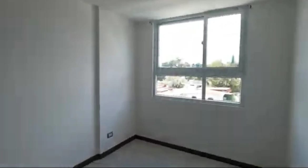 Vendo apartamento en Zona 7 REMATE BANCARIO FINANCIAMIENTO — Apartamento en Venta en Zona 7, Guatemala, Ciudad — foto 12 de 17