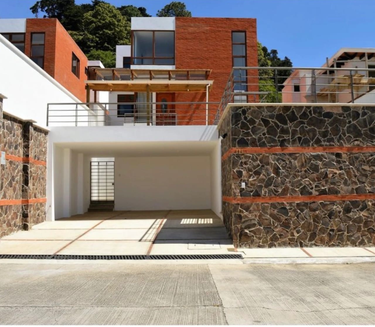 Rento casa en Carretera a El Salvador KM. 12 CONDOMINIO EXCLUSIVO — Casa en Alquiler en Alto Valle, Carretera a El Salvador, Guatemala, Ciudad — foto 9 de 10