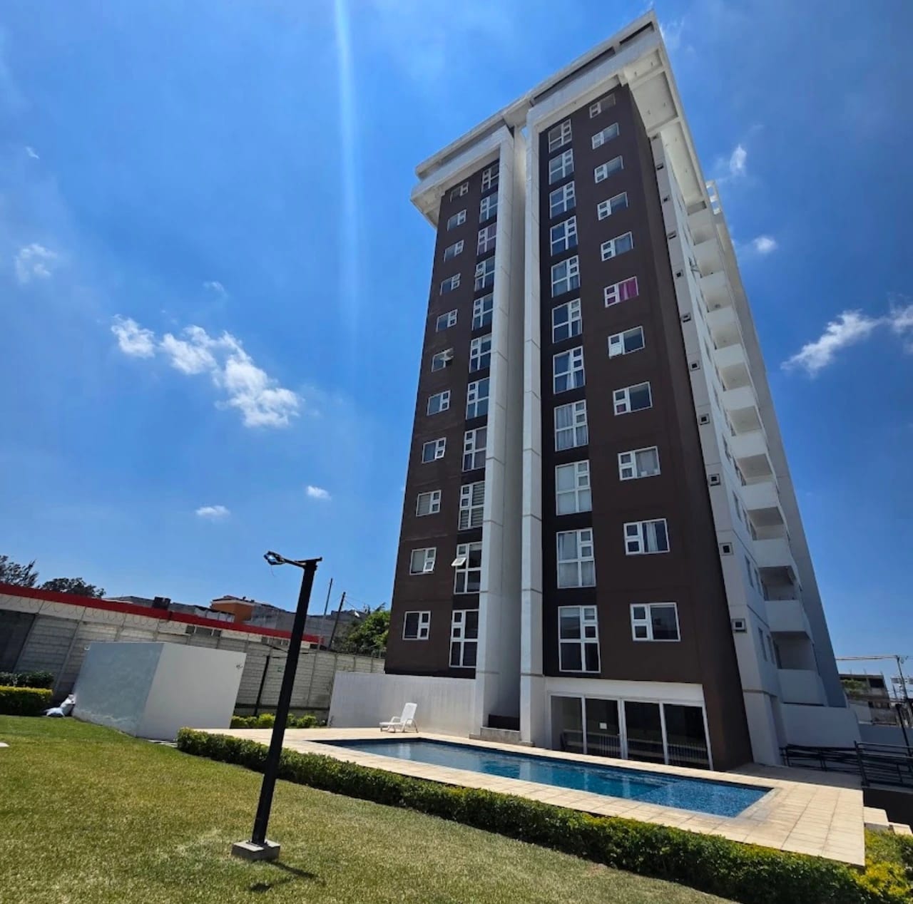 Vendo apartamento en Zona 12 EDIFICIO MODERNO REMATE BANCARIO — Apartamento en Venta en Miranda, Zona 12, Guatemala, Ciudad — foto 9 de 17