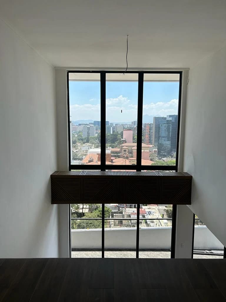 Rento apartamento en Zona 10 EDIFICIO DE LUJO CERCA DE FONTABELLA — Apartamento en Alquiler en Monád, Zona 10, Guatemala, Ciudad — foto 5 de 17
