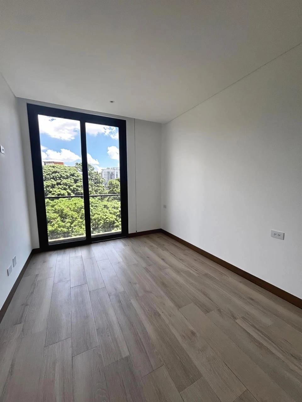 Rento apartamento en Zona 10 EDIFICIO NUEVO Y EXCLUSIVO — Apartamento en Alquiler en Ferré Diez, Zona 10, Guatemala, Ciudad — foto 16 de 17