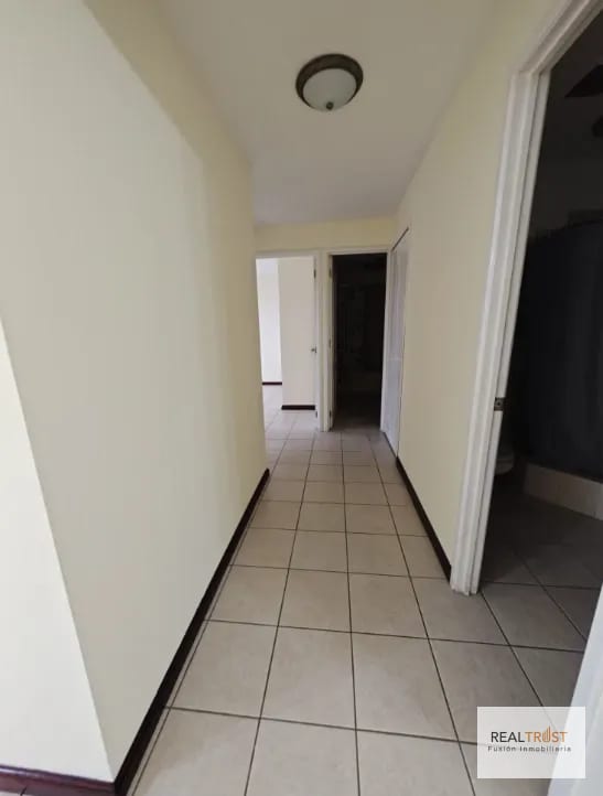 En renta Apartamento Edificio Santorini Américas Zona 14 — Apartamento en Alquiler en Zona 14, Guatemala, Ciudad — foto 6 de 12