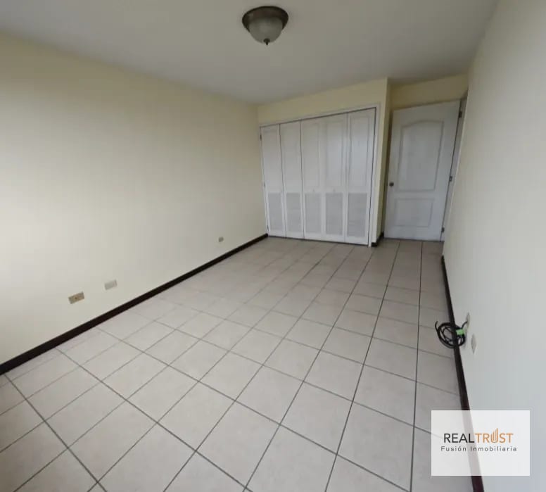 En renta Apartamento Edificio Santorini Américas Zona 14 — Apartamento en Alquiler en Zona 14, Guatemala, Ciudad — foto 7 de 12